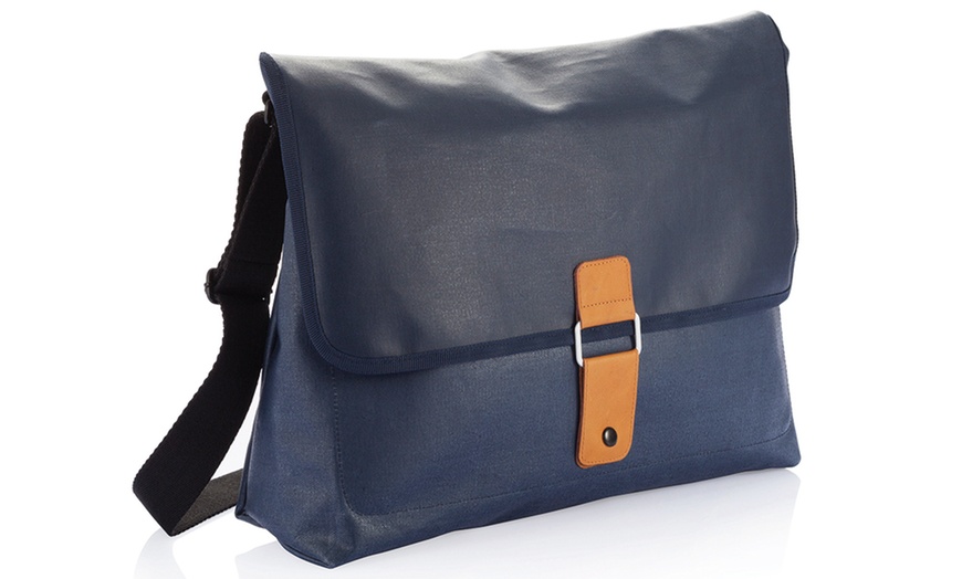 Image 5: Messenger Bag or Backpack