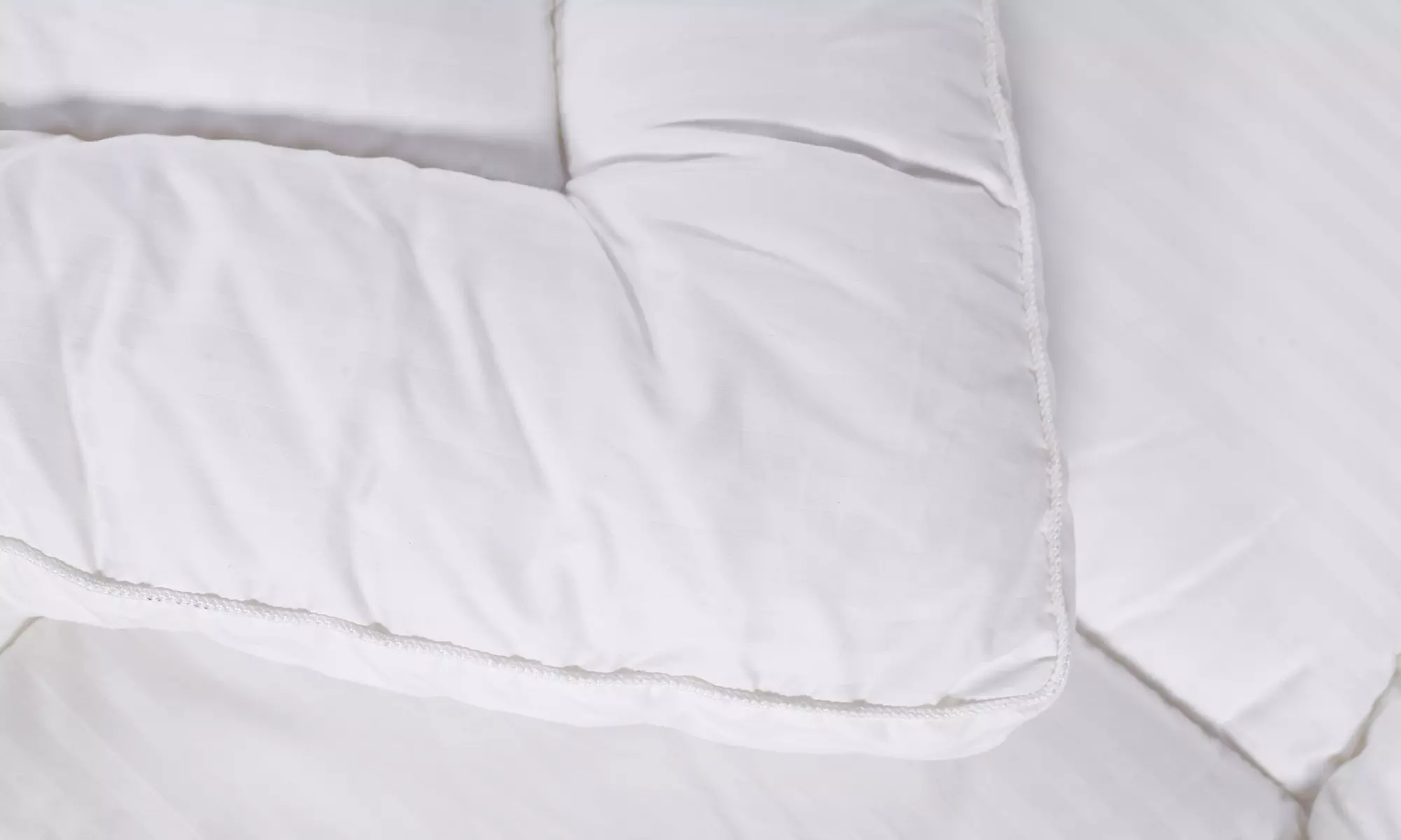 Couette thermorégulatrice, 100 % coton, gamme Palace de la marque Sampur - Second Medium