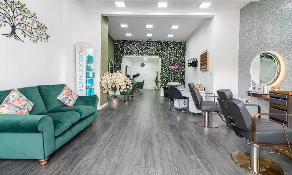 Up to 52% Off on Hair Colour / Highlights at Glitz salon