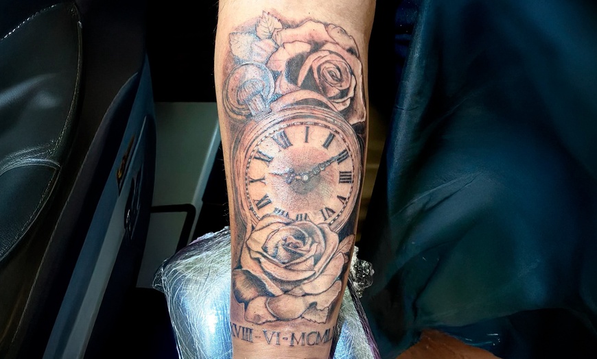 Image 5: Tatuaje en hombro, bíceps, antebrazo, gemelo o cuádriceps para 1