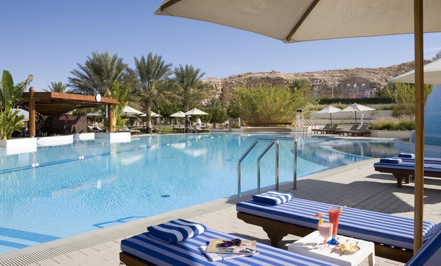 Image 2: Al Ain: 1- or 2-Night 4* All-Inclusive Stay