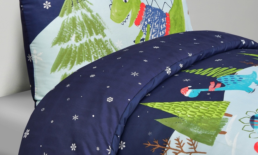 Image 3: Super Soft and Reversible Dino Skiing Printed Duvet Set