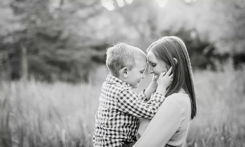 30- or 60-Minute Portrait Session from Francelles Photography (Up to 54% Off) - Primary Image