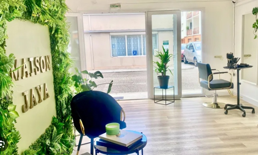 Image 4: Lissage brésilien ou avec traitement régénérant