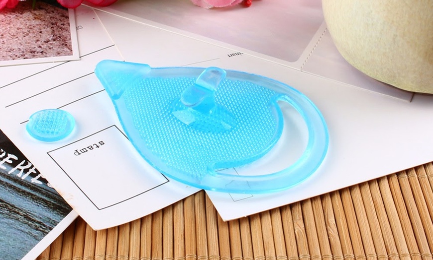 Image 3: Three Silicone Cleansing Pads