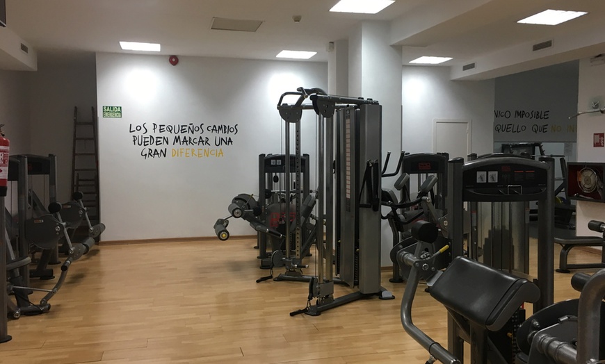 Image 3: Acceso libre al gimnasio