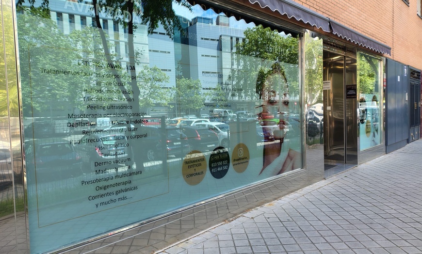 Image 8: Sesión de masaje de duración y técnica a elegir para 1 persona