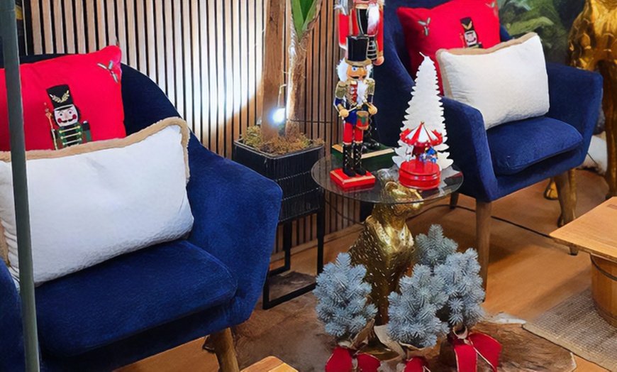 Image 8: Manicura, pedicura o manipedicura clásica o luxury con diseño de 1 uña