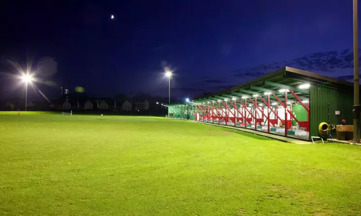 Ultimativer Golfspaß: Golf Toptracer Range Paket