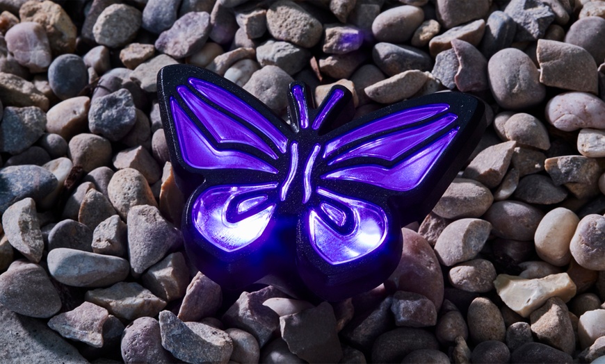 Image 6: Solar Butterfly Path Lights