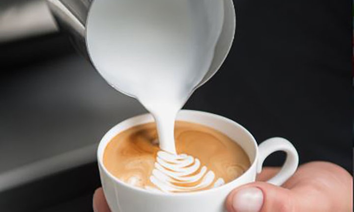 4-stündiger Latte Art Kurs für 1-2 Personen in karibischer Atmosphäre