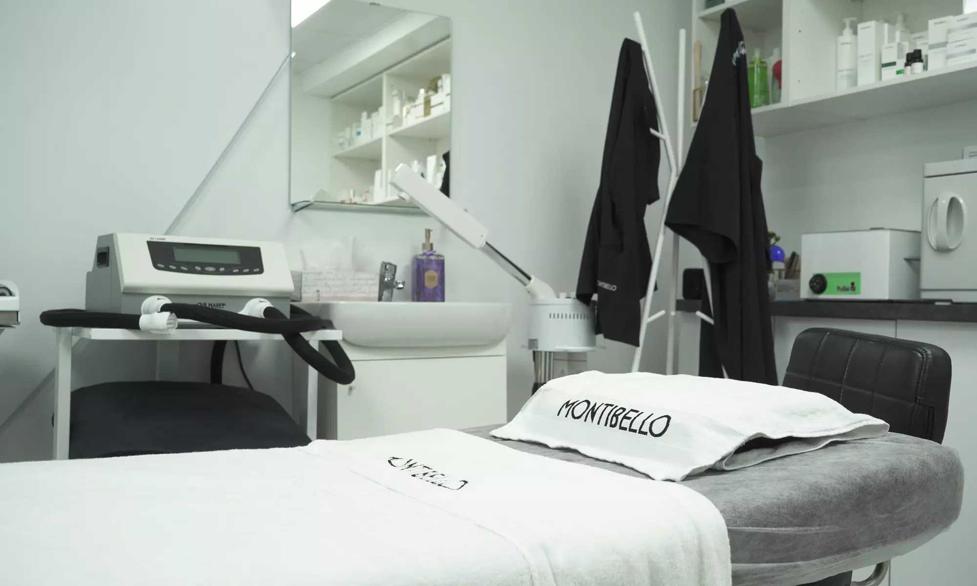 Embellece tu sonrisa con hyaluronpen para volúmen y gloss de labios