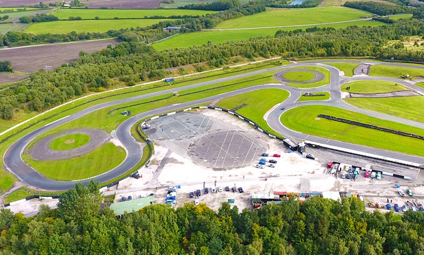 Image 3: 30-Minute Karting Experience