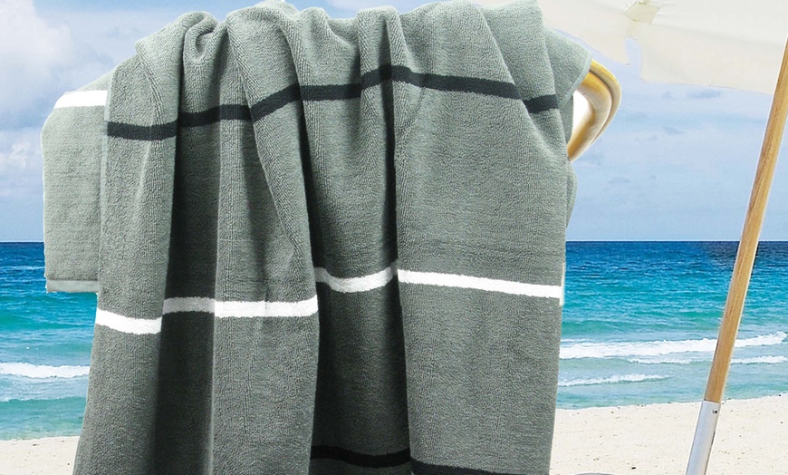 Image 2: Multi-Stripe Cotton Beach Towel