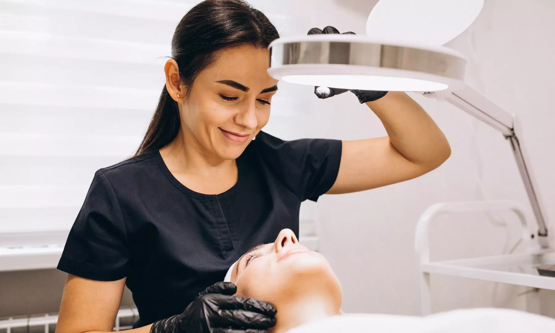 Higiene facial básica con opción a tratamientos extra para 1 persona