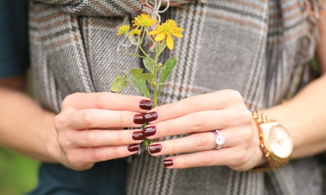 3 manicure con smalto classico o semipermanente al Centro Estetico Sofia (sconto fino a 66%)