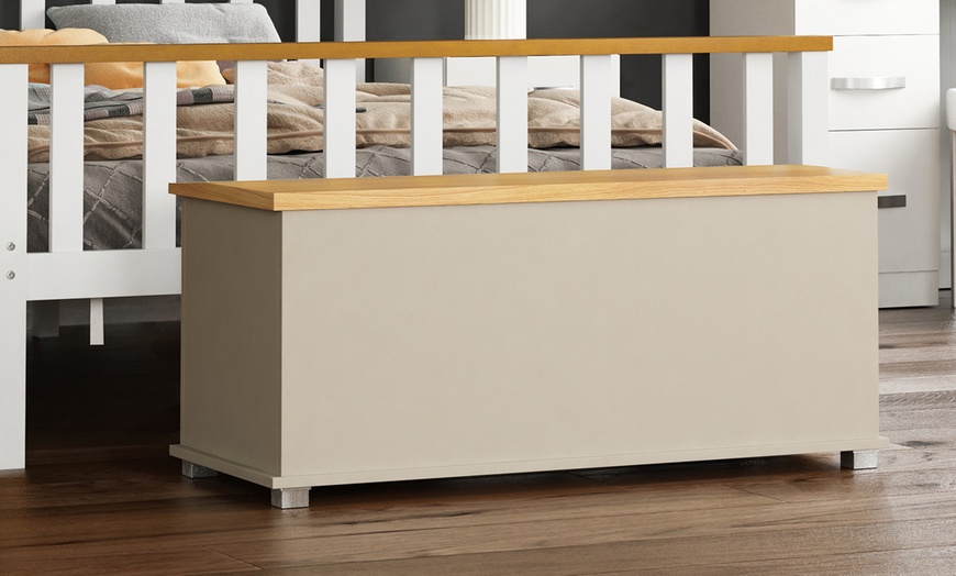 Image 4: Arlington Bedroom Furniture Collection
