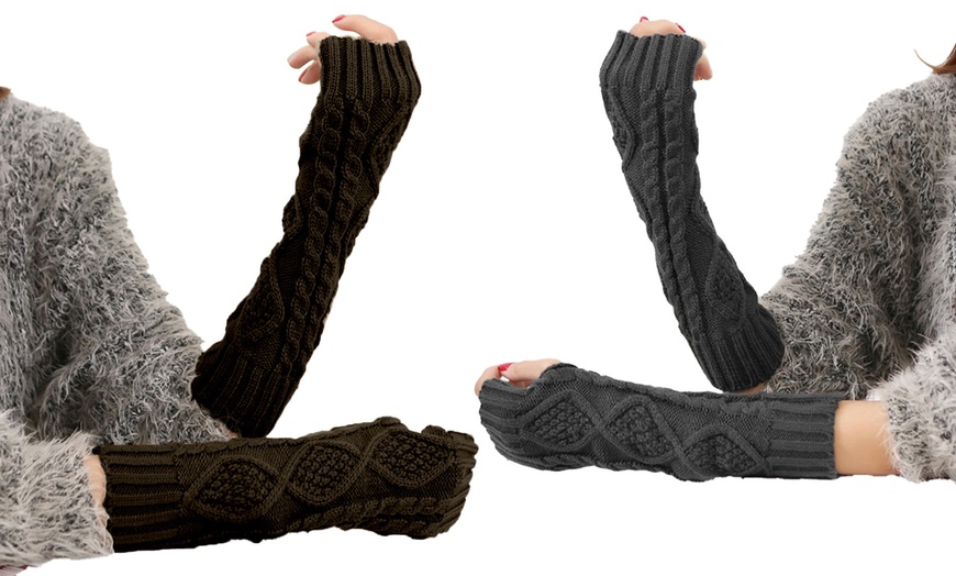 Image 12: Up to Four Pairs of Soft and Stretchy Arm Warmers