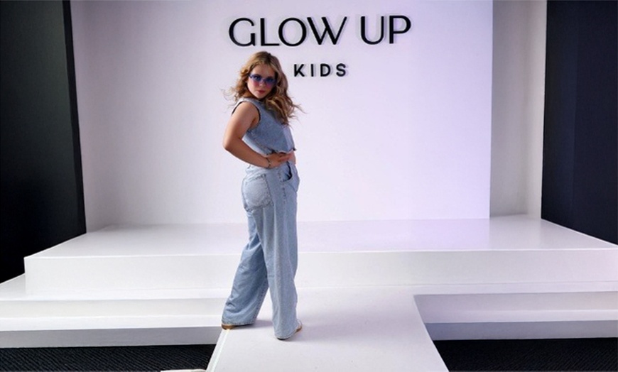 Image 1: Children Affected By Social Media w/ Confidence Boosting Photoshoot