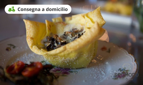 12 antipasti e bottiglia di vino, con Scomodo Food&Music (sconto fino a 23%). Consegna a domicilio