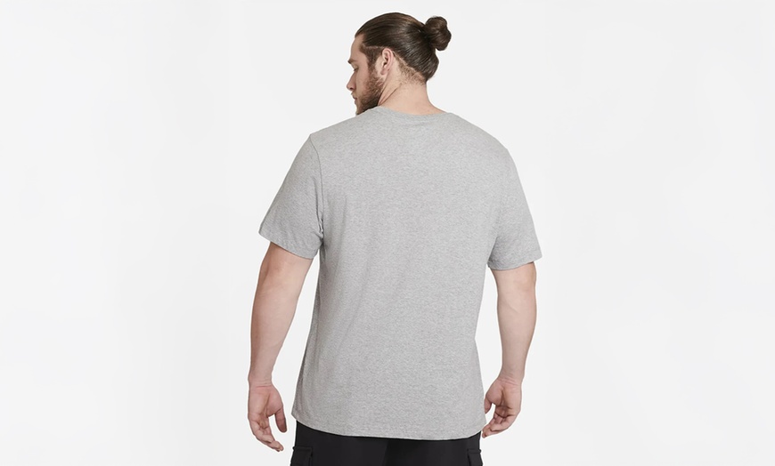 Image 12: Nike Sportswear Futura Icon T-Shirt