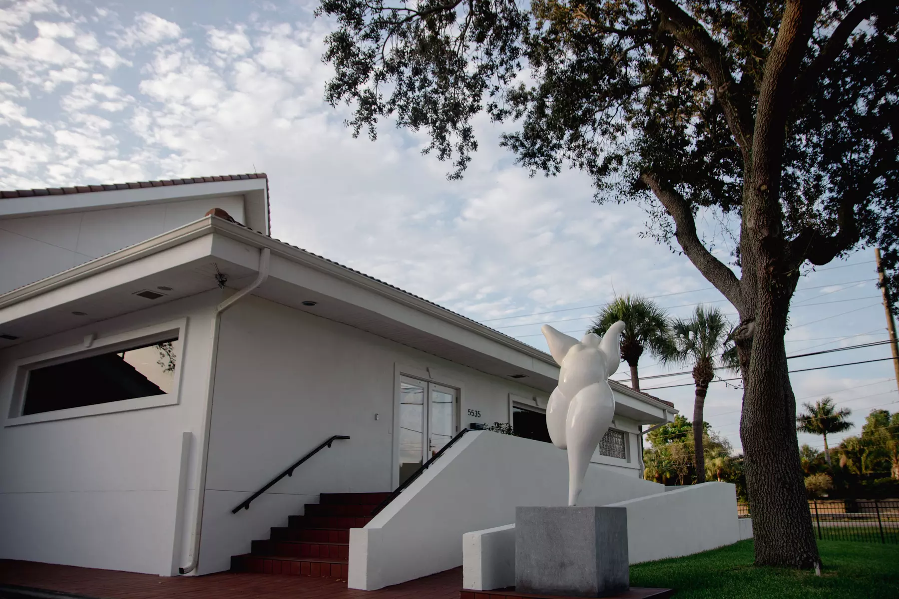 Revive Your Skin with Microneedling with PRP by a Top Doctor