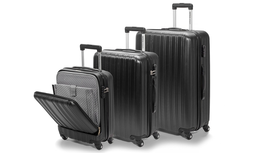 Image 14: Three-Piece Luggage Set