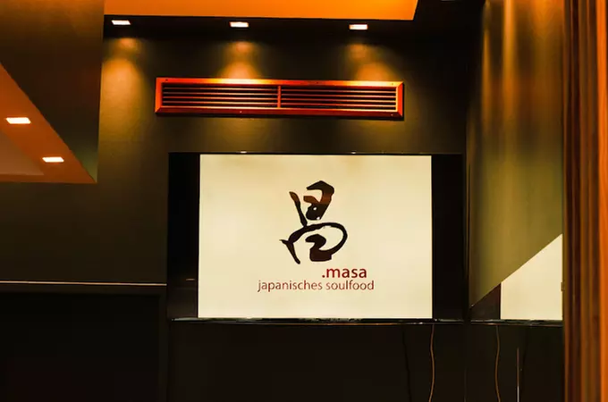 Japanisches Lunch-Menü to go inkl. Vorspeise, Donburi & Grüntee