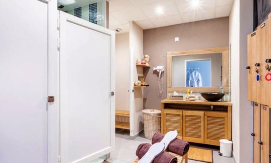 Image 4: Bulle de bien-être avec bain à remous, hammam et soins pour la peau