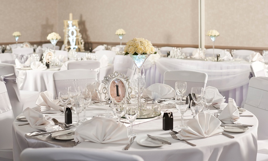 Image 7: Wedding Package for 50 Guests