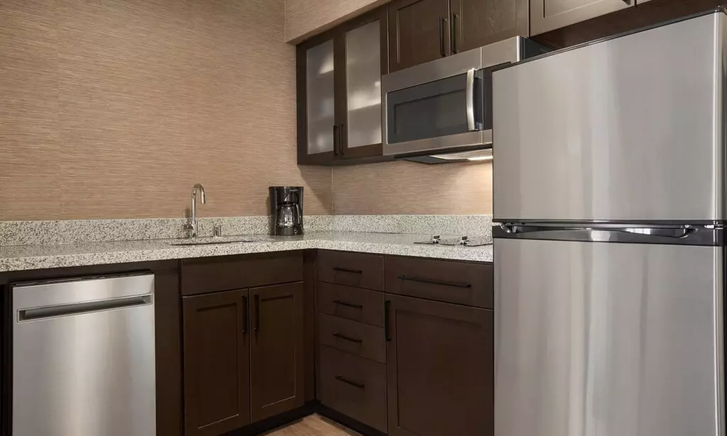 Extended-Stay Hotel in Antelope Valley with Spacious Suites 

