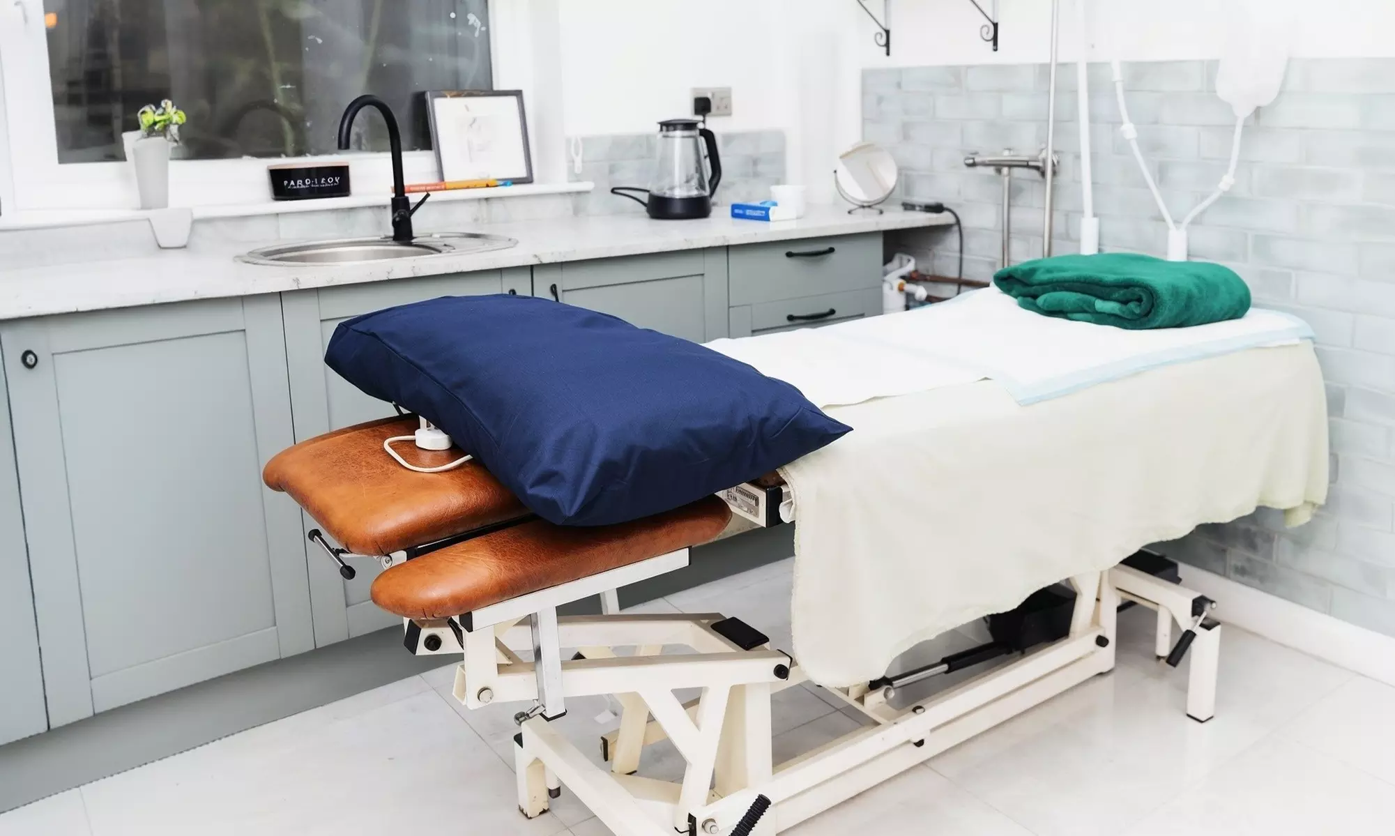 Get Colonic Hydrotherapy with Consultation & Nutritional Advice