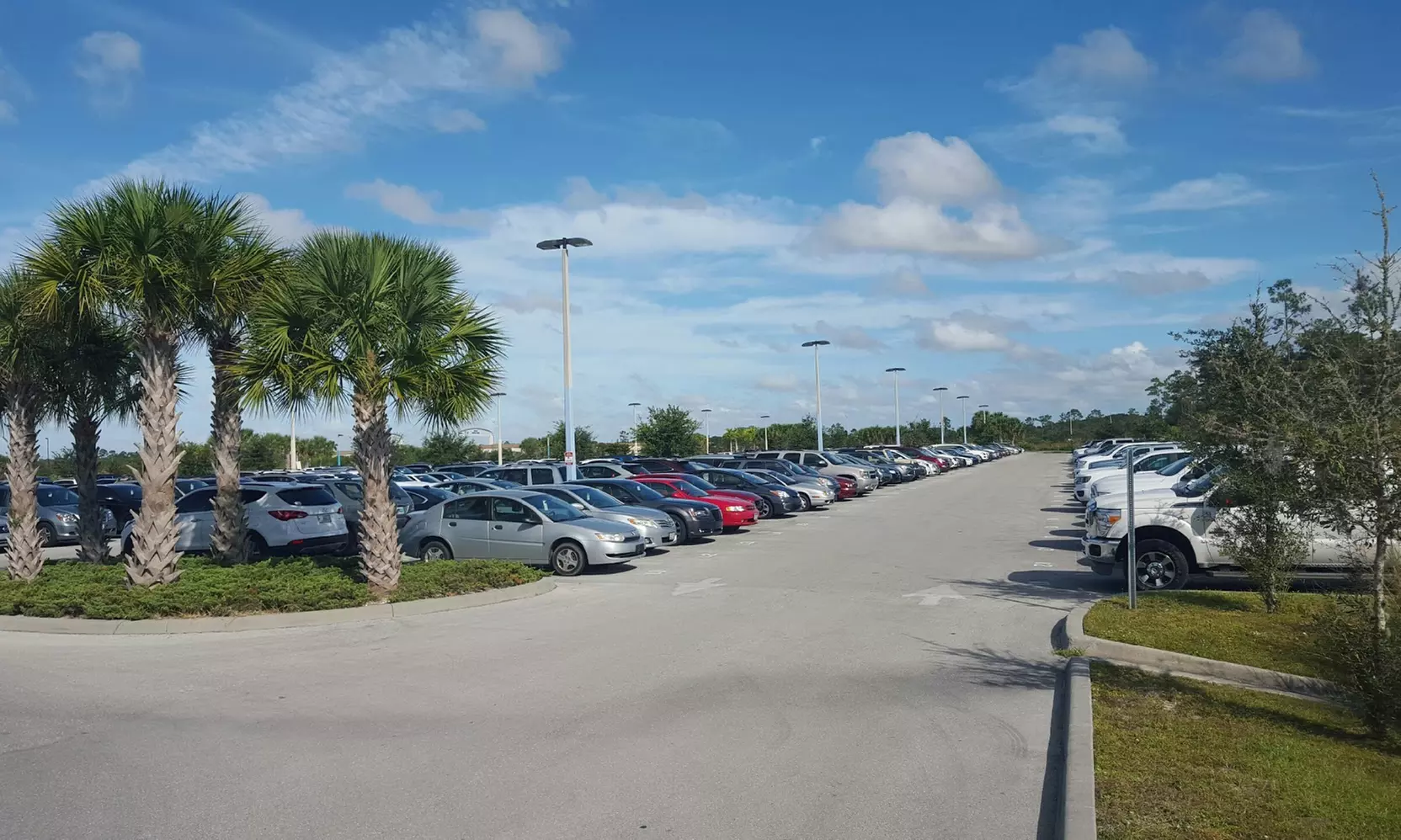 $18 for Three Days of Uncovered Parking at Executive Valet Parking ($35.20 Value) (RSW) - Primary Image
