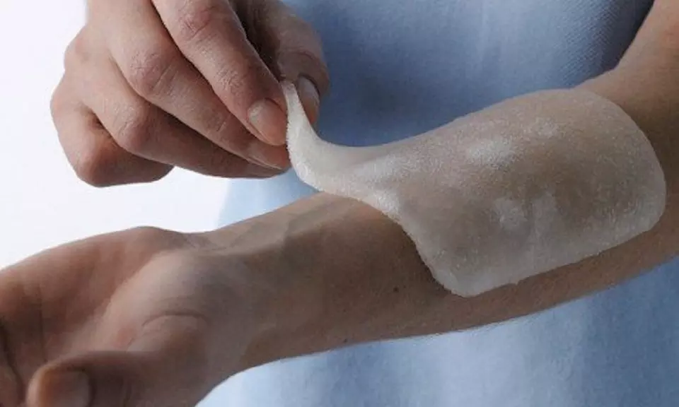 Burnshield Premium Sterile Emergency Burn Dressing (3-Pack) - Primary Image