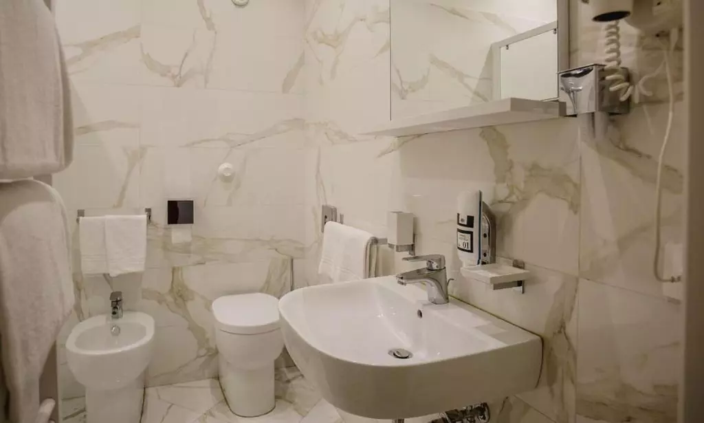 Modena 4*: soggiorno con mezza pensione e Spa per 2 o 3 persone