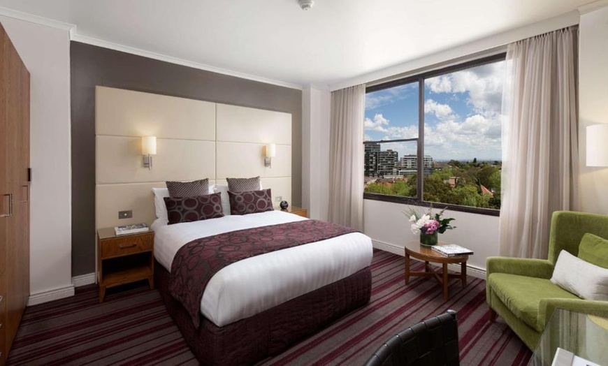 Image 4: North Sydney: 4* Deluxe Room or Suite Stay with Breakfast