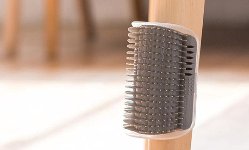 Image 8: One or Two Angle Cat Grooming Brushes