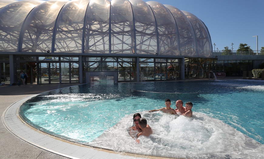 Image 2: Espace aquatique pour tous : entrée pour 1 journée chez Vitam UCPA