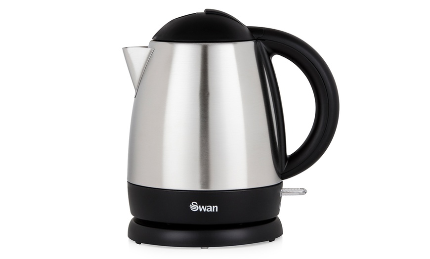 Image 2: Swan 1L Cordless Steel Kettle