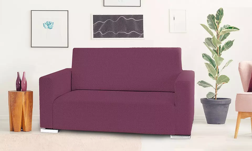 Sofabezug mit geformten Armlehnen