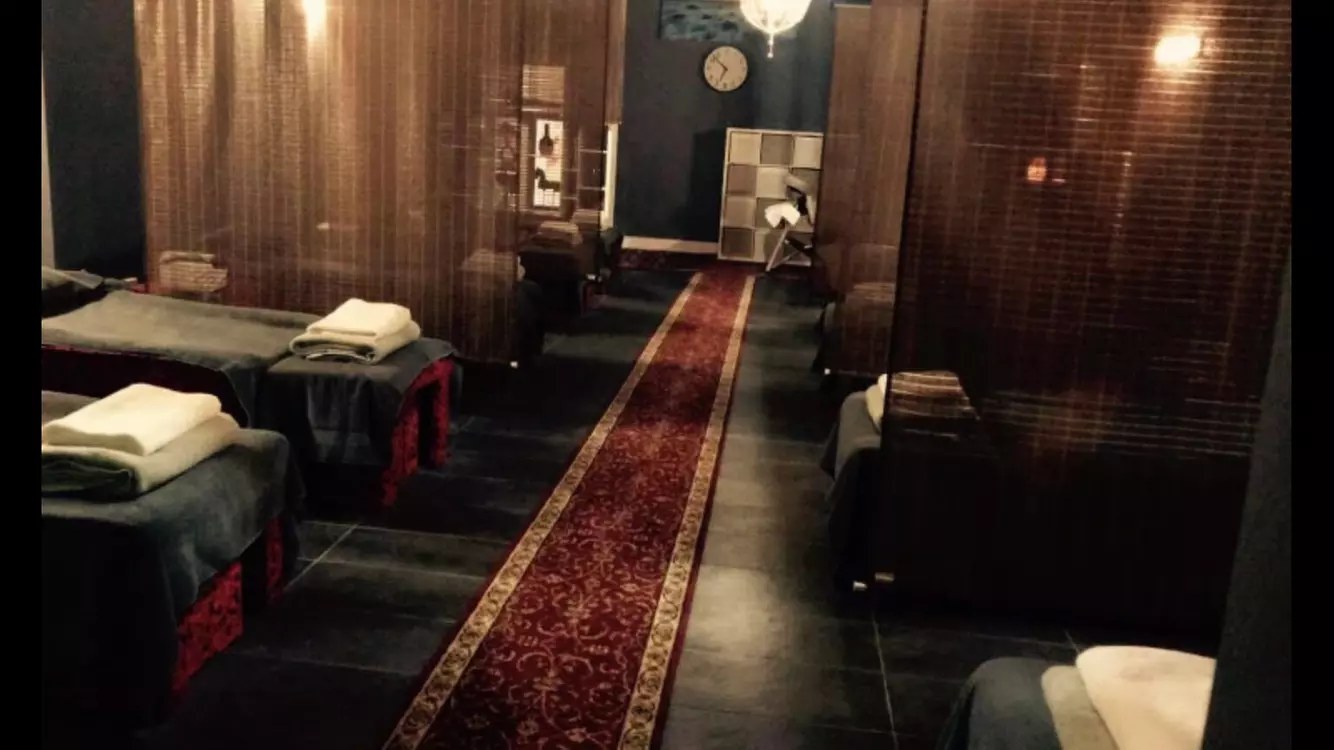 One 30- or 60-Minute Reflexology Massage at Panda Feet Spa (Up to 50% Off) - Primary Image