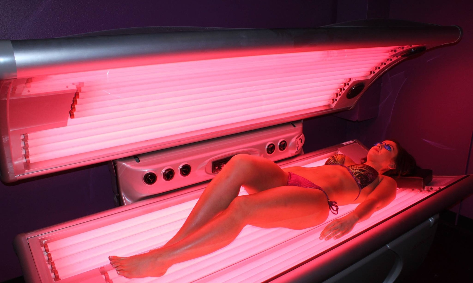 Enjoy a Month of Unlimited Red Light Sessions for Radiant Skin