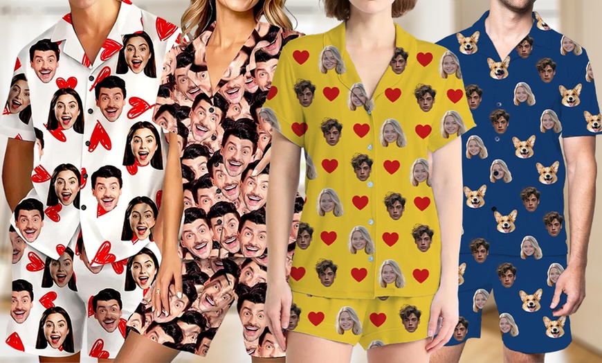 Image 2: Gepersonaliseerde pyjama set met foto en/of tekst