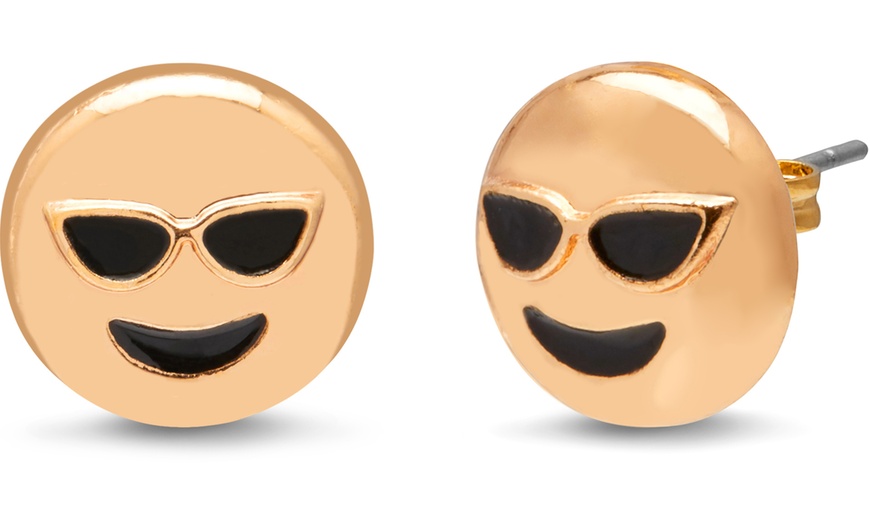 Image 9: OMG Jewel emoji Earrings Set