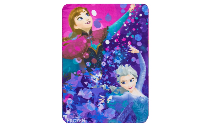 Image 3: Disney Frozen Winter Apparel Set