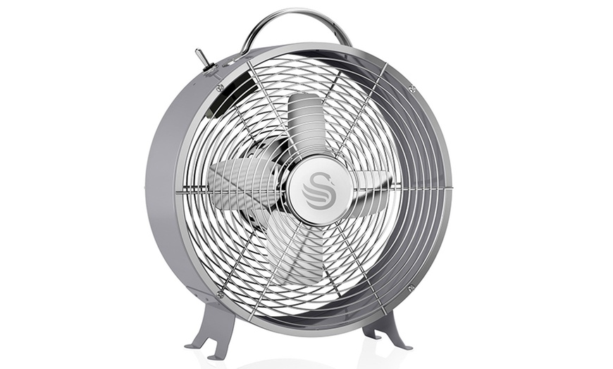 Image 10: Swan Clock Fan