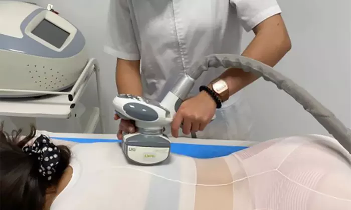 3 o 6 sesiones de tratamiento corporal Body Sculpt de 30 minutos en zona a elegir en Clínicas MD Sthetic - Primary Image