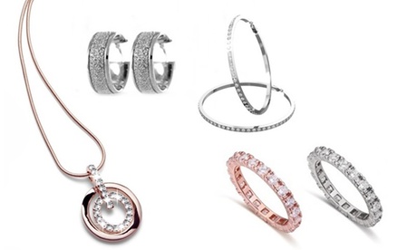 Collana, orecchini o veretta disponibili in vari modelli e colori