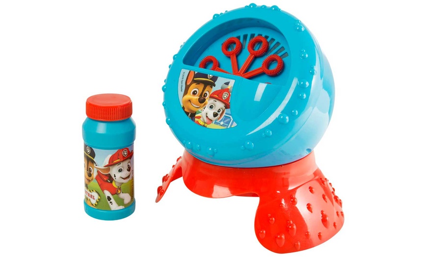 Image 14: Character-Themed Bubble Blower 