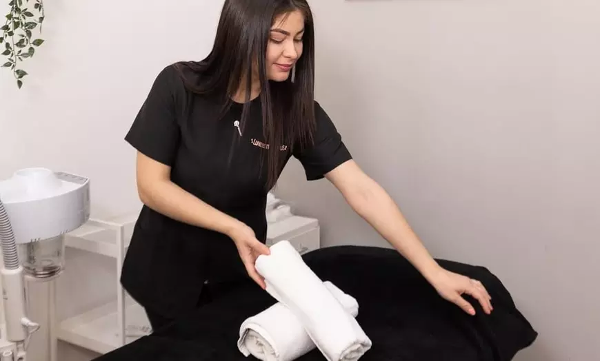 Image 5: Sesiones de manicura, pedicura o ambas para 1 con esmalte a elegir 